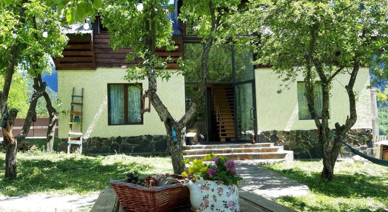 Ioska'S House Hotel Mestia Exterior foto